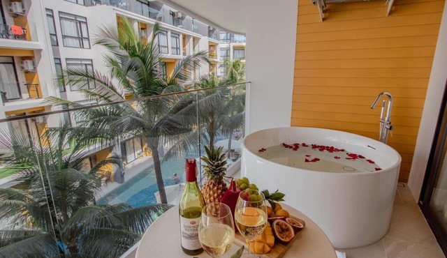 2314 1BR Sea Heaven with Jacuzzi