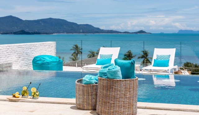 3 BED/4 BATH VILLA with PANORAMIC SEA VIEWS - Only 150 meters walk to the Beach