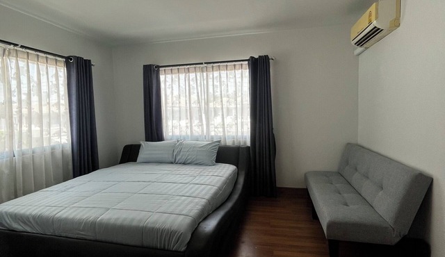 3-bedroom 2 story house in Pattaya , Thailand with AC, WiFi. Relax and unwind