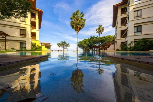 4 Bed Beachfront Condo (SP43)