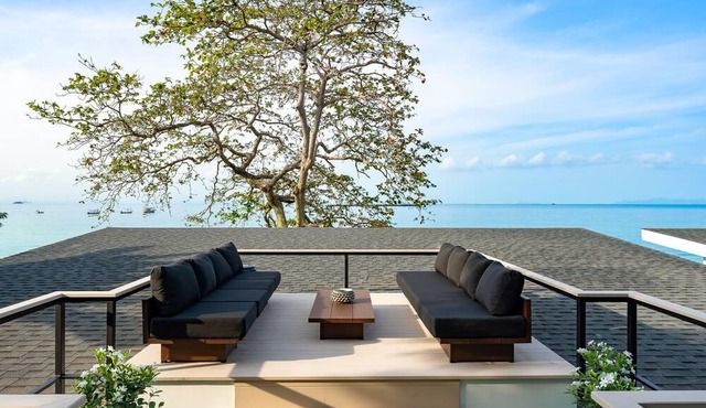 5-Bedroom Beachfront Luxury Villa with Infinity Pool & Sunset Rooftop