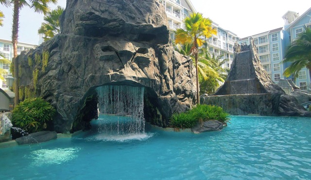 632 Grand Florida Beachfront Condo Resort Luxury; Beachfront