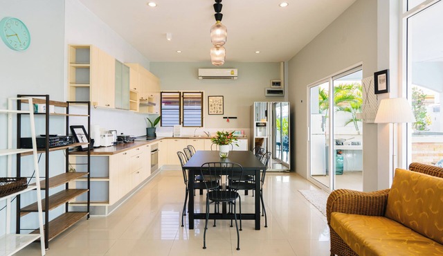 A villa in the heart of Hua Hin, 2.5 km from Beach with a private swimming pool.