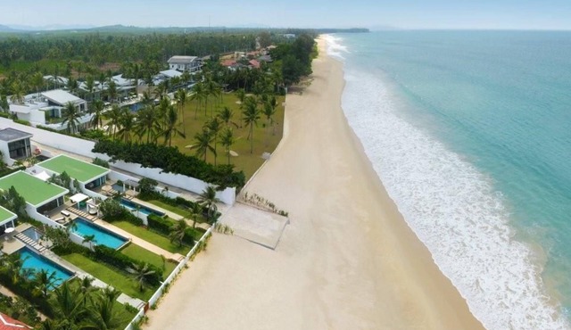 Absolute Beachfront Luxury Villa in Phuket, Thailand