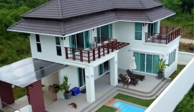 Amazing deals! Sea view villa with private swimming pool