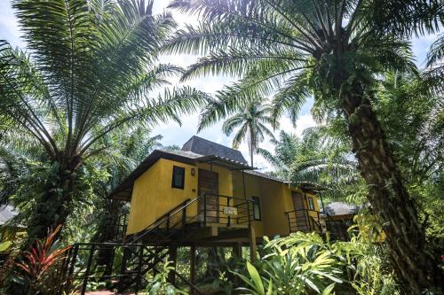 Anurak Lodge