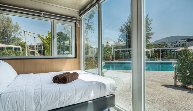 Apple House Phuket - Tropical Bungalows Retreat