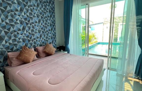 Aranya pool villa