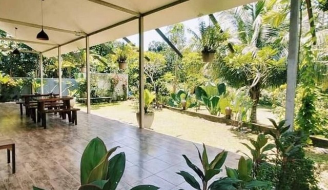 Baan Hinlad Home and Hostel