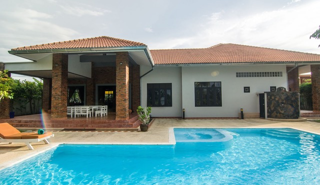 Baan Oriental Chic Pool Villa Krabi