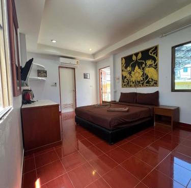 Ban Elephant Blanc Apartment