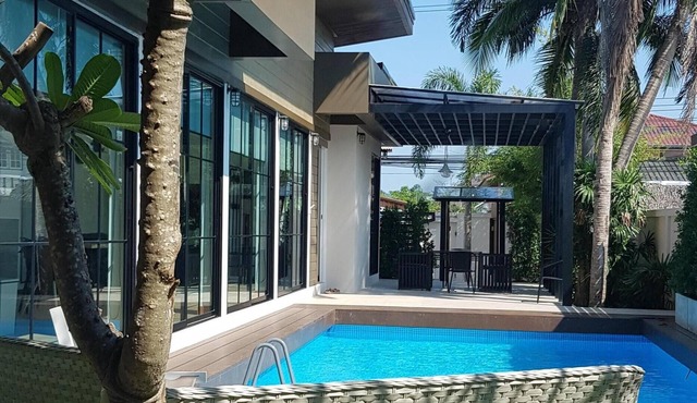 BanAmphur Pool Villa. Place for chilling out!