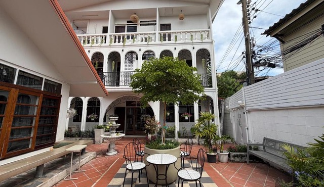 Bangkok Neighborhouse - Guesthouse