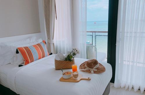 Blue Tao Beach Hotel - SHA Plus