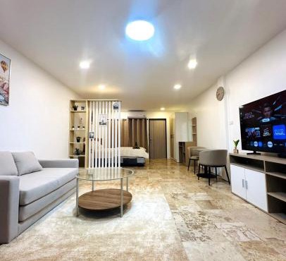Brand new furnished studio Apartment near old Town