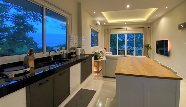 Charming bungalow with WiFi and AC in serene Ao Yon Bay , Cape Panwa Phuket