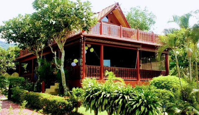 Coconut River beach Holiday Villa