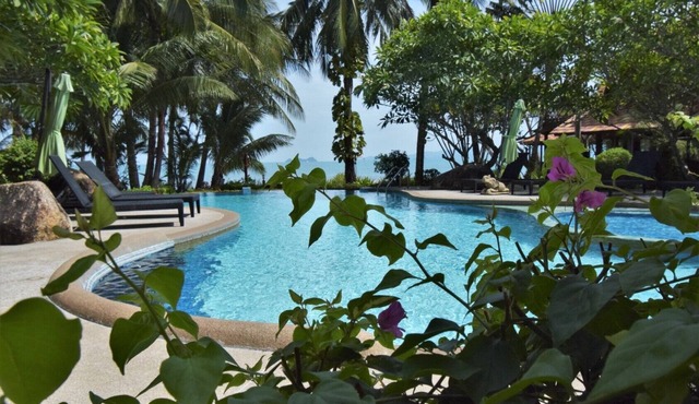 Coconut Tropicana Villa T5 – 2/3 Bedroom Villa – Beach side