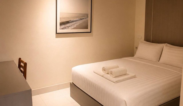 Cozy 1-bedroom bed & breakfast in charming Kata with AC. Window to corridor