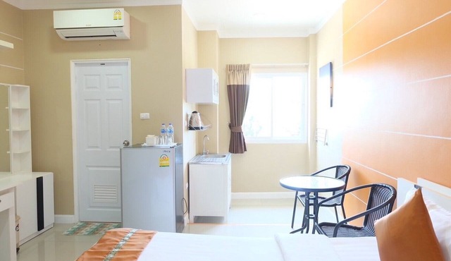 Cozy apartment in charming Wichit with fitness room, WiFi, AC
