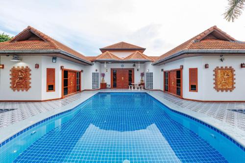 D Pool Villa Pattaya