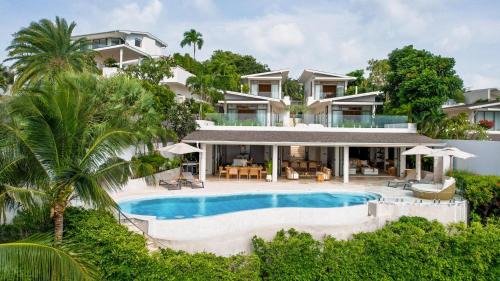 Enchanting Villa Peace Oceanfront