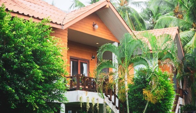 Entire Private House 2BR - Heart of Thong Sala