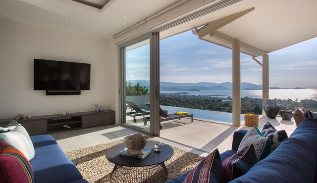Exceptional Family&Friends Large Villa Infinity Pool, Stunning Sunset Ocean-View