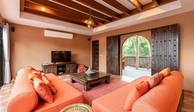 Full Moon Villa at Aspire Villas