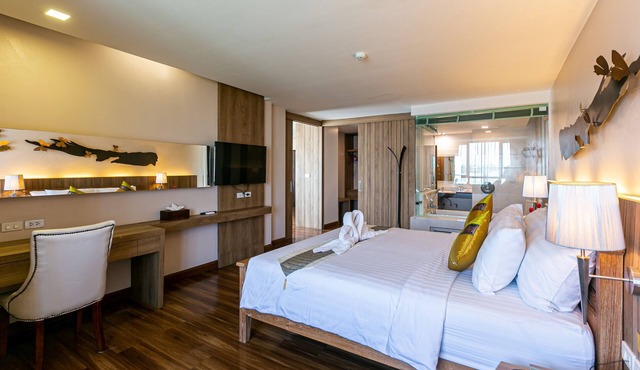 Grand Ratchapruek Hotel