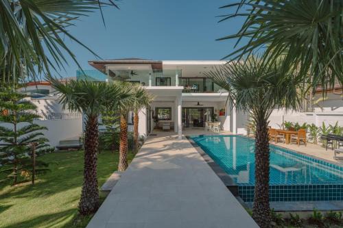 Happy Family Villa 3 -New 7 bedrooms Private Pool Villa South Phuket near beautiful beaches