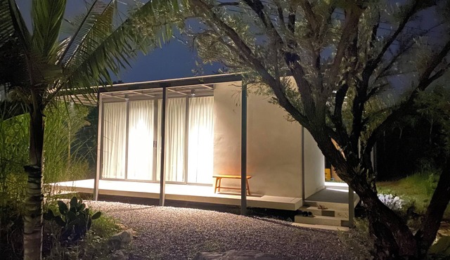 Industrial-style, comfortable, new house by a lake 15 min south of Hua Hin