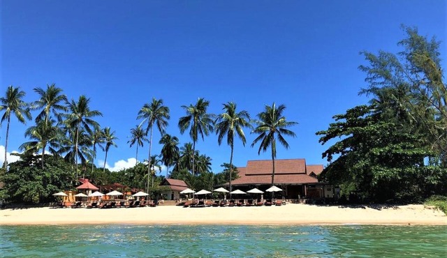 Kanok Buri Resort