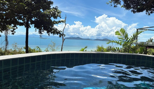 Koh Samui Villa, Beautiful Pool and Wide Sweeping Sea Views over the Islands