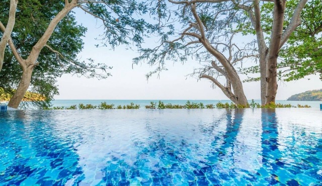 Koh Sirey Beachfront Pool Villa