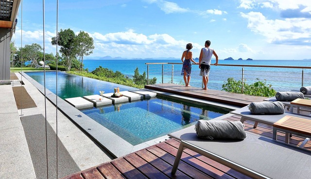 Luxe Vacay Beachfront The View | Chef & Staff | LTH-10