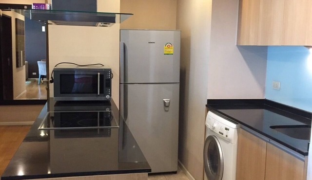 Luxurious Apartment Avail in Prime Location. Private room