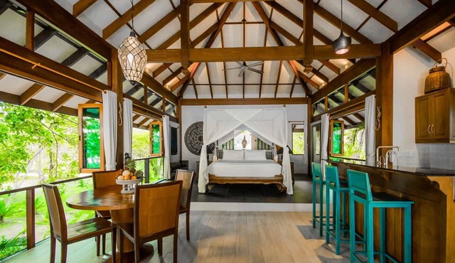 Luxury 1 bedroom Pool Villa Baan Si Fah !!