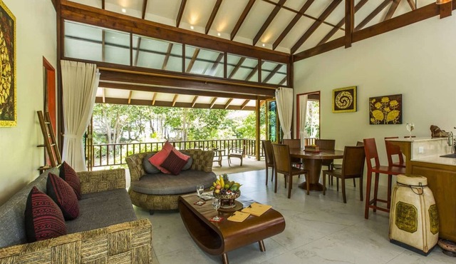 Luxury 2 Bedroom Pool Villa Baan Thammachaat !!