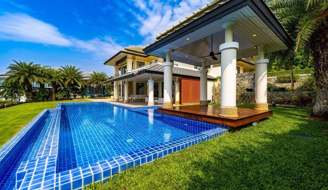 Luxury Mansion On Golf Course(BMG5)