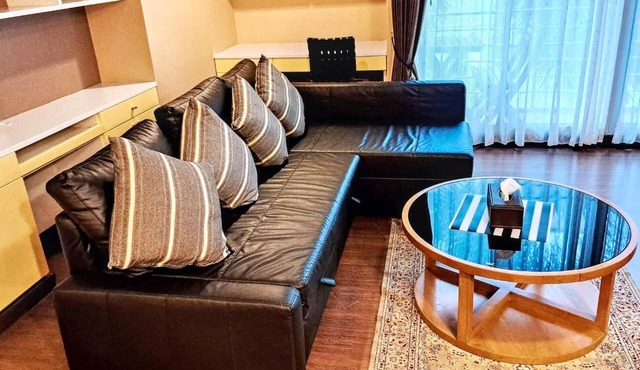 Luxury City Retreat 2-Bedroom Condo in Downtown Sukhumvit, Bangkok Room 3B