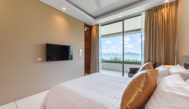 Luxury Villa Skyfall Phuket Ocean View