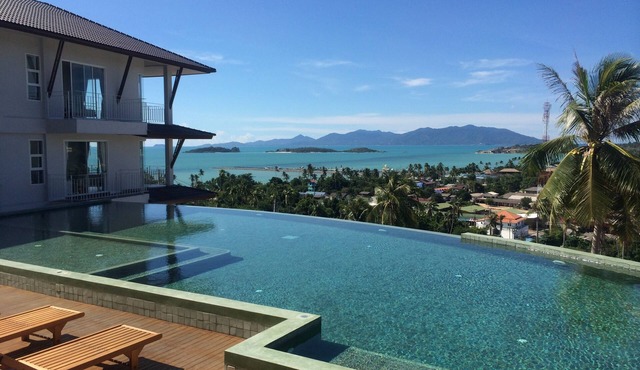 Modern Large Studio Apartment , Sea views & balcony, Pool, Gym near Big Budda