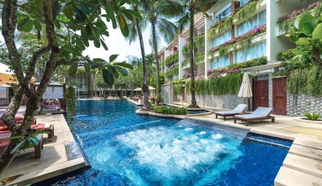 Private Pool Residence, 5 bedrooms, 5 bathrooms, 500 sqm size, at Surin Beach