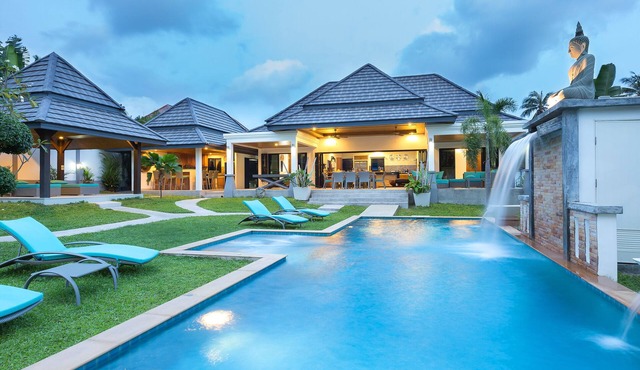 Rawai Superb villa 5 bedrooms 5 bathrooms swimming pool