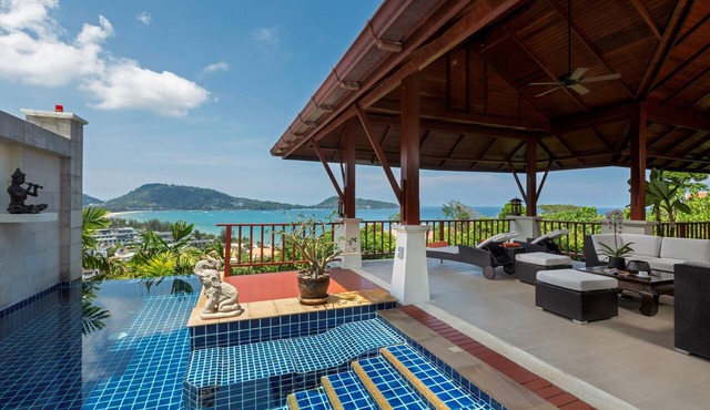 Residence Disa – Panoramic sea views above Patong Bay, just steps from the beach