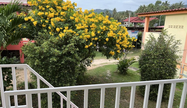 Risa’s Retreat Bungalow #5 with Balcony in Sritanu