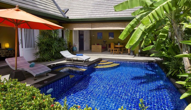 Romantic 1 Bed Villa with Swimming Pool, jetted plunge pool and Free Transfers