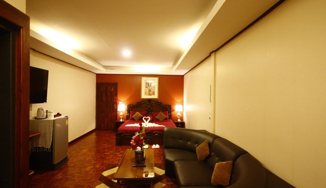 Rommai At Home