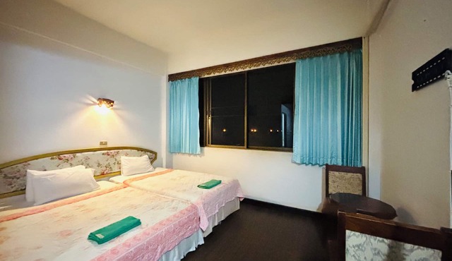 Royal Jommanee Hotel